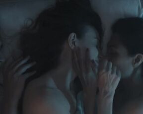 María Inés Pintado, Myriam Bravo topless - Un brillo de amor incomprensible (2022) sexy scene