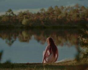 Hanna-Ly Aavik, Grete Klein sexy - Soo (2022) all hot scenes