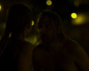 Isaline Prévost sexy - La vie devant (2022) s01e02