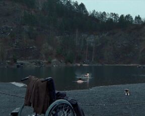 Leona Sklenickova nude - Stínohra (2022)