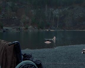 Leona Sklenickova nude - Stínohra (2022)