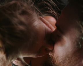 Susanne Bormann, Endlich Witwer sex - Forever Young (2021) car sex  scene