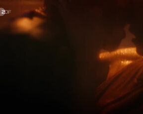 Asli Melisa Uzun hot - Blutige Anfänger s03e07 (2022) nude movie scenes