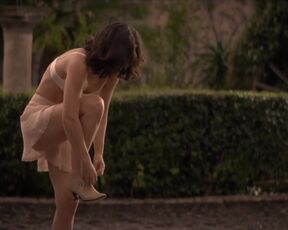 Zuria Vega nude - Las Pelotaris 1926 s01e07 (2023) Short Nudity Episode