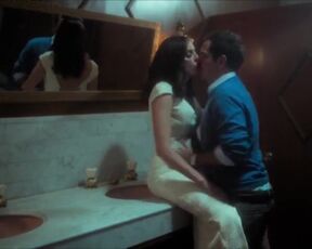 Sofía Sisniega, Yuriria del Valle sexy - Donde los pájaros van a morir (2022) hot erotic episodes