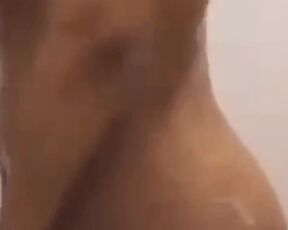 Dancing naked MILF in the shower