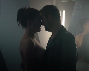 Emily Cox nude - Kleine Eheverbrechen (2023) short topless scene