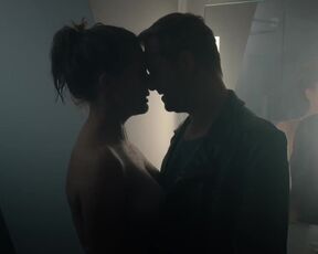 Emily Cox nude - Kleine Eheverbrechen (2023) short topless scene