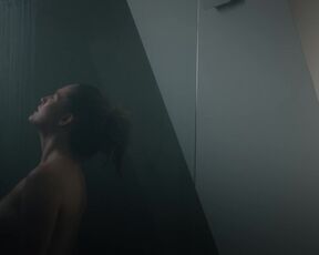 Emily Cox nude - Kleine Eheverbrechen (2023) short topless scene