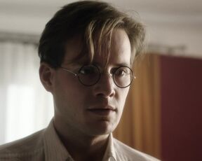 Anna Graczyk nude - Dom Pod Dwoma Orłami s01e07 (2023) Topless bed scene