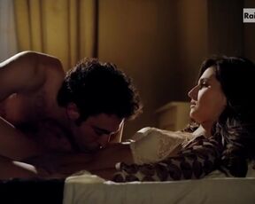 Stella Egitto naked - Gli anni spezzati s01e02e04 (2014) nude sex episode