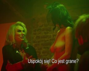 Anna Matysiak topless - Emigracja XD s01e08 (2023) nudity scene
