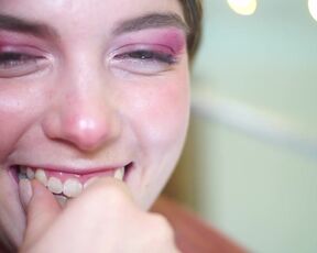 POV Sexy Girl (natural tits)