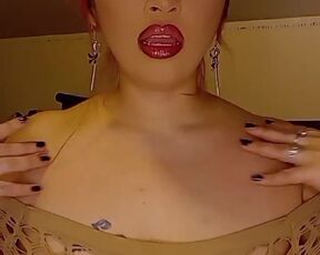 Latina MILF shows her tits in fetish dress