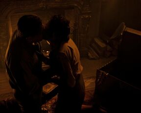 Lyne Renee, Vanessa Flamez – The Hessen Affair (2009) Hot Scene