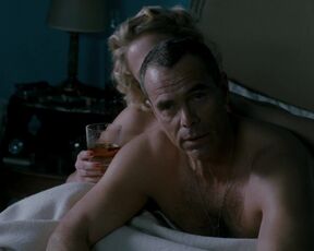 Lyne Renee, Vanessa Flamez – The Hessen Affair (2009) Hot Scene