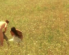 Meda Andreea Victor - Nunta Muta (2008) topless actress