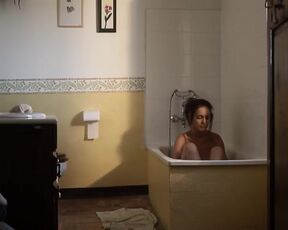 Mafer Blanco, Silvia Sabate - Los Susurros Amargos de las Cigarras (2010) naked video