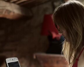 Mafer Blanco, Silvia Sabate - Los Susurros Amargos de las Cigarras (2010) naked video