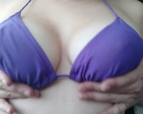 Playing Bikini tits and Topless Show