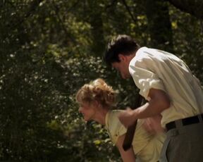 Mona Petri - Verliebte Feinde (2012) naked scenes