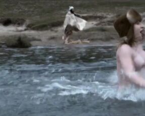 Anna Maria Muhe, Christina Drechsler - Novemberkind (2008) naked scenes