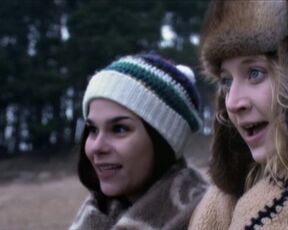 Anna Maria Muhe, Christina Drechsler - Novemberkind (2008) naked scenes