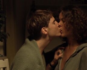 Insa Magdalena Steinhaus, Marie-Lou Sellem - Nichts bereuen (2001) nude scenes