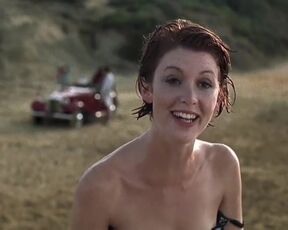 Allison Smith, Hedy Burress - Los anos barbaros (1998) nude scene
