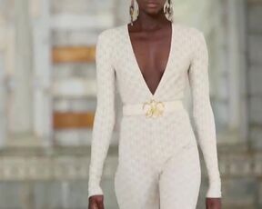Hot  Fashion Show - GEORGES HOBEIKA Spring (2022, Paris)