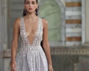 Hot  Fashion Show - GEORGES HOBEIKA Spring (2022, Paris)