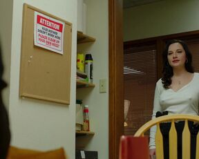 Rebecca Knox nude, RaSandra Daniels topless, Ellen Woomer - Squealer (2023) 18+