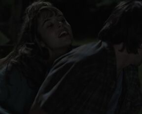 Marilou Aussilloux nude, Bérénice Bejo naked - Over the Cracks (2023)