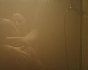 Katharina Schüttler nackte - Die Zukunft ist ein einsamer Ort (2021)