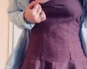 Vertical Amateur Bideo. Big TiTs and ASS