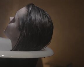 Laurine Fagu nude - L'huître (2018) Hot Scene