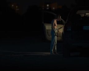 Laia Manzanares nude - La desconocida (2023)