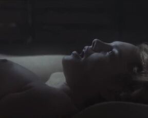 Evgenia Xygorou - To proxenio tis Ioulias s01e01 (2023) nudity video