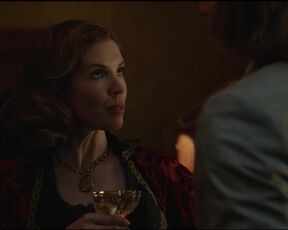 Maura Grace Athari nude - Interview with the Vampire  (2022) s01e03 Topless Short Scene