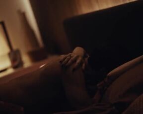 Nazmiye Oral, etc - Undercover s03e03 (2022) topless scenes