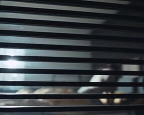 Nazmiye Oral, etc - Undercover s03e03 (2022) topless scenes