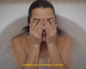 Karen Frydman nude - Maux Croises (2021)