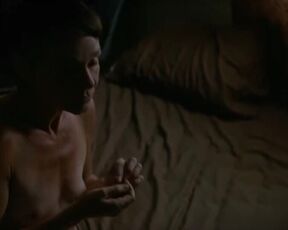 Marie-France Marcotte - Sept heures trois fois par année (2012) topless scenes