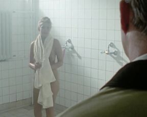 Sophie Schutt - Tatort e363 (1997) topless movie scene