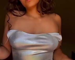 Strip teaser clip