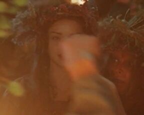 Katarzyna Bujakiewicz - Stara basn. Kiedy slonce bylo bogiem (2003) naked scenes