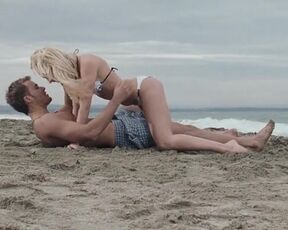 Zhasmina Toskova, Cerina Vincent - Return to House on Haunted Hill (2007) topless scene