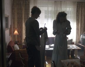 Lilly Barshy, Petra Schmidt-Schaller - Wendezeit (2019) Naked Scene