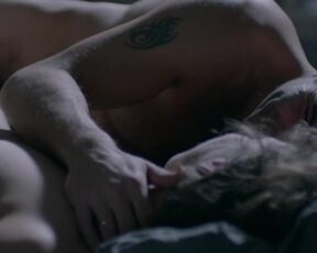 Carola Sigg, Wiebke Frost - Millionen (2013) naked scenes