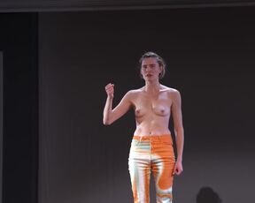 Anna K. Seidel - Woyzeck - Das schärfste Messer Deutschlands (2021) Nude Scene from the movie